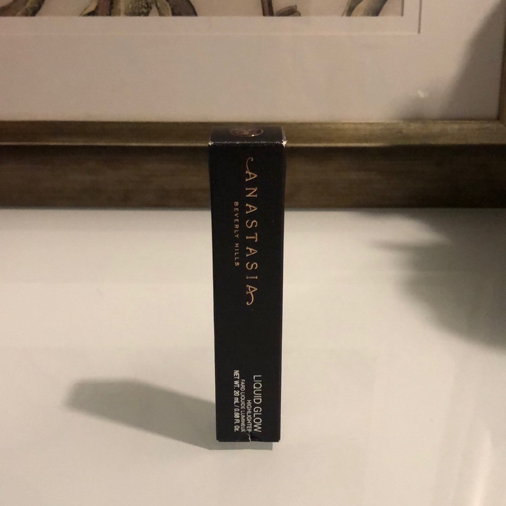 Anastasia Beverly Hills Liquid Glow Highlighter